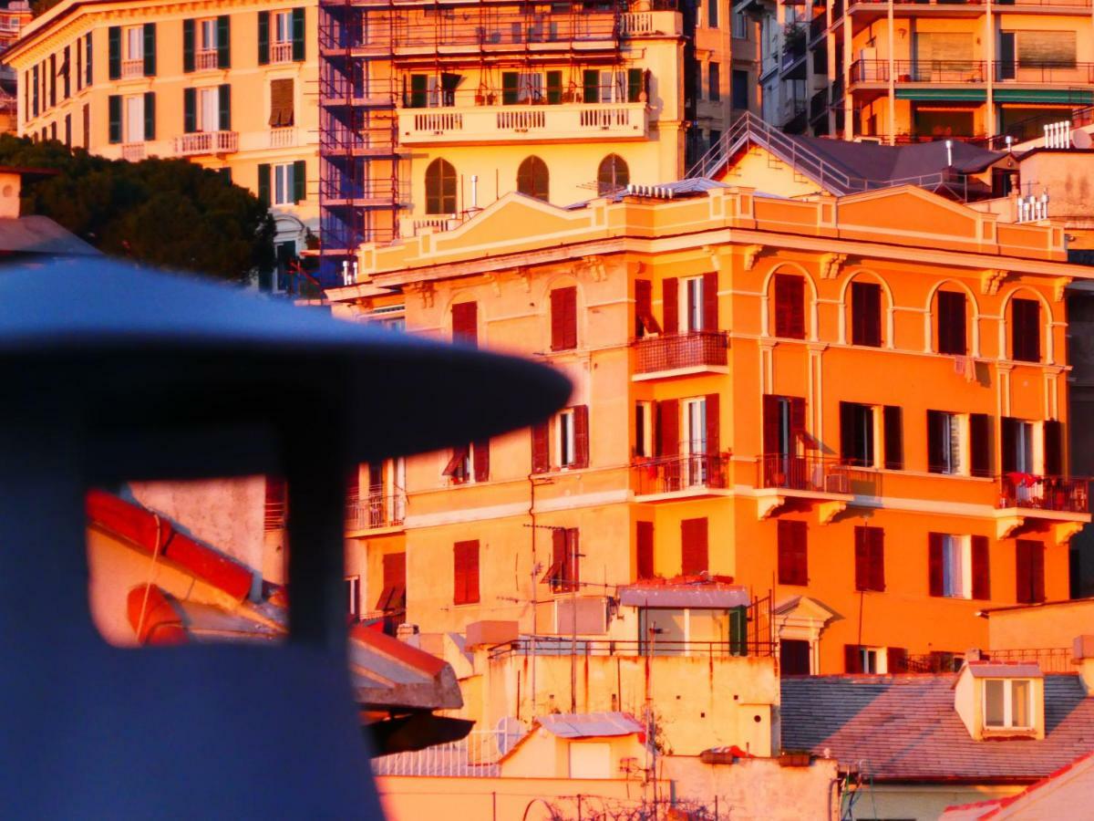 I Tetti Di Genova Grande Appartamento Exterior foto